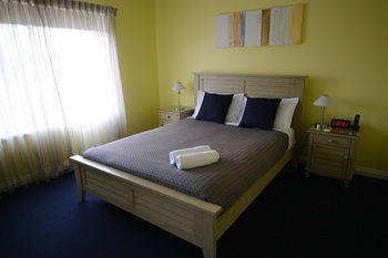 Hamilton Town House Motel