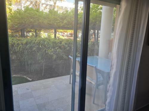 Royal Park-garden Apartment