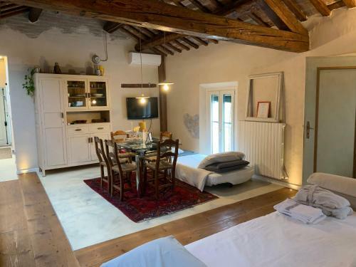 Apartamento Incastrum - La Soffitta In Centro