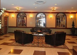 The Governor Dinwiddie Hotel