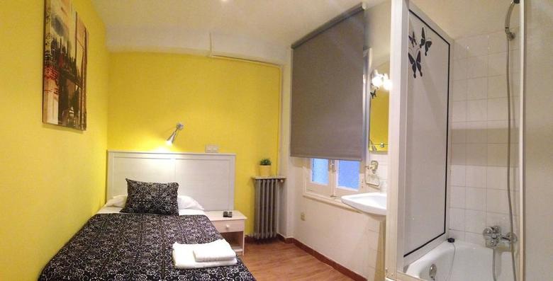 Hotel Happy Hostal Carrales