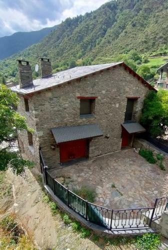 Agradable Chalet En Conjunto Hist�rico.