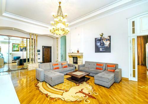 Apartment On Mado - Nizami St
