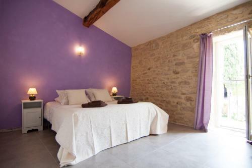 Mas De La Rivoire B&B