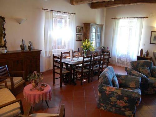 Tranquil Holiday Home In San Casciano Dei Bagni With Pool