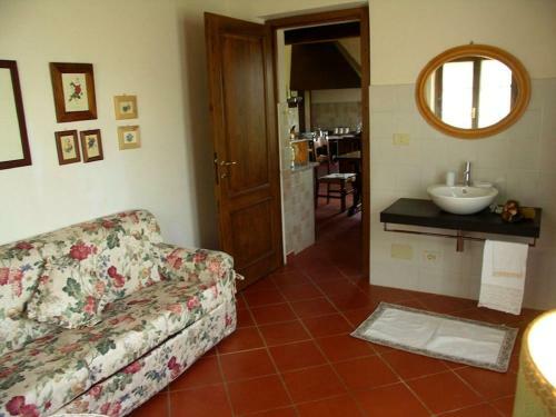 Tranquil Holiday Home In San Casciano Dei Bagni With Pool