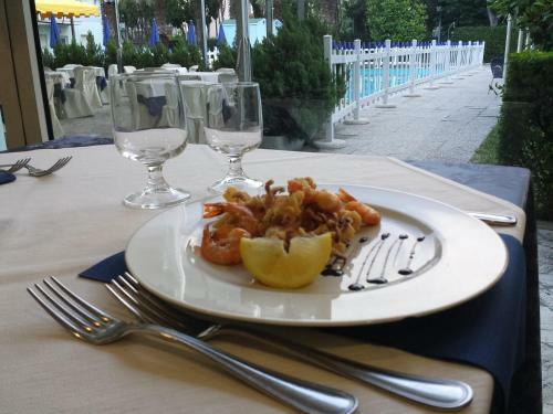 Hotel Centro Vacanze Domus M.g.