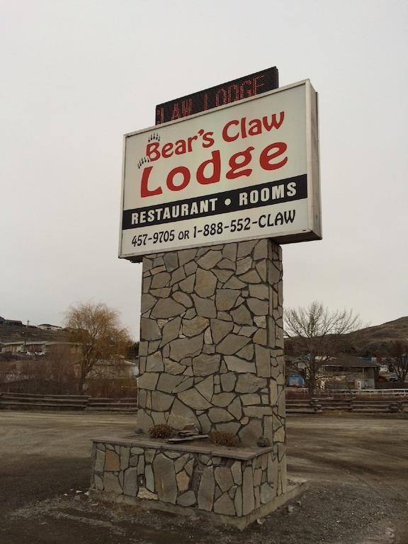 Motel Bear�s Claw Lodge
