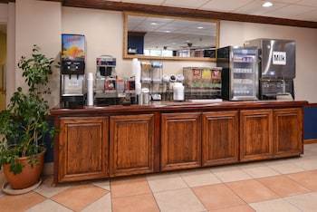 Hotel New Victorian Inn & Suites Omaha