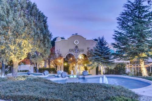 Forest Villas Hotel