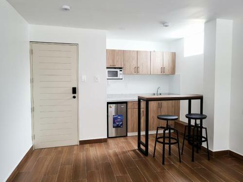New And Central One-bedroom Studio Apartment