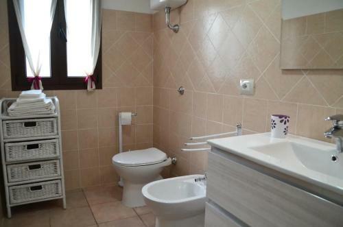 Apartamento Little Red Cocoon - Monolocale A Cinque Minuti Dal Mare