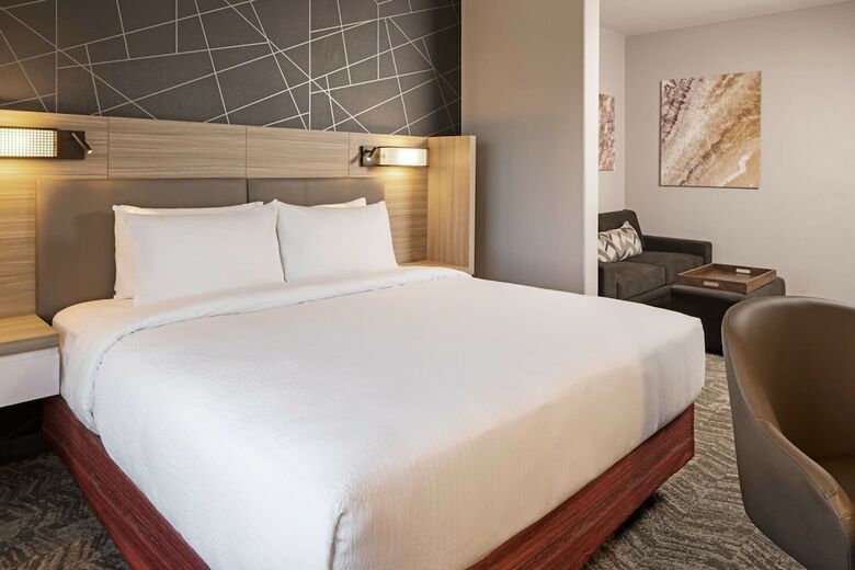 Hotel Comfort Suites Turlock