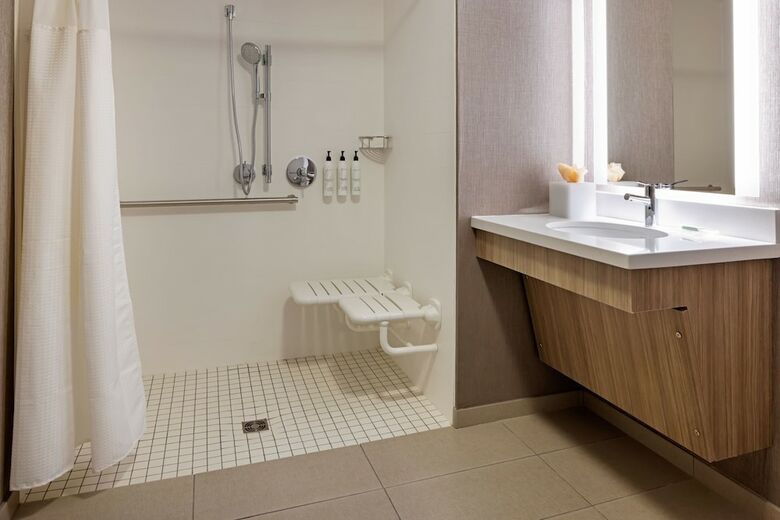 Hotel Comfort Suites Turlock