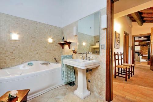 Villa Casale Della Serra