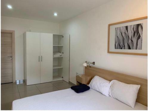 Furnished 2 Bedroom Apartment