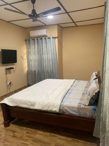 Elegantly Fully Furnished 1 Bedroom Apartment