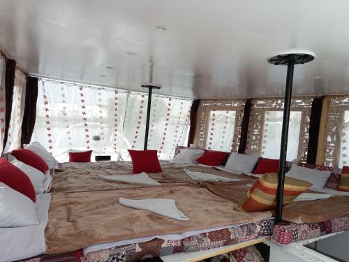 Nile Sunrise Boat For Private Rental