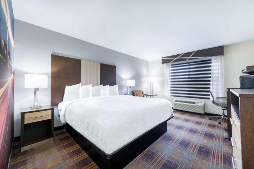 Hotel Baymont Inn & Suites - Madison