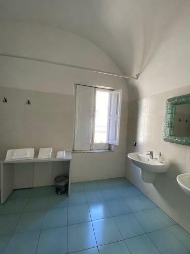 Porto Salvo Guest House