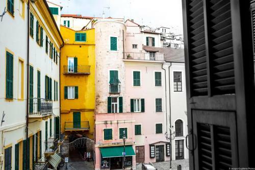 Apartamento Home Holiday 2,0 - My Place Sanremo
