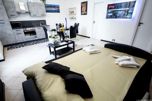 Apartamento Home Holiday 2,0 - My Place Sanremo