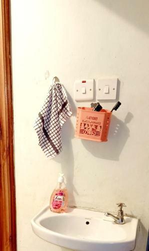 Apartamento Megs Place -maroon - Embu Town