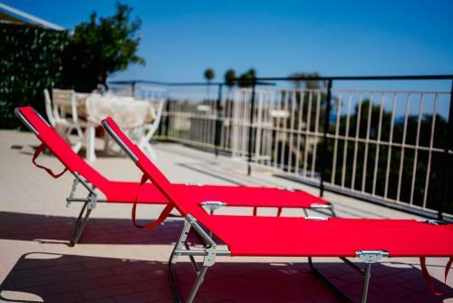 Tre Ponti Panoramic Seaview Apartment