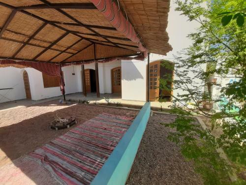 Hostal Manta House