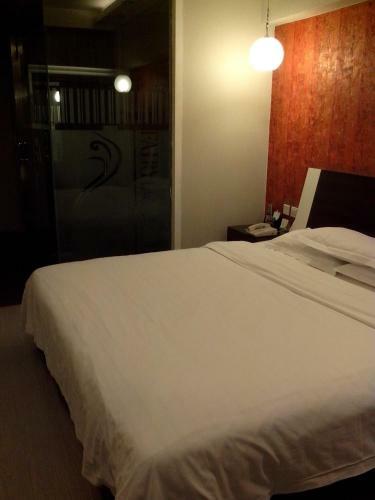 Fairyland Hotel Dongfeng Plaza