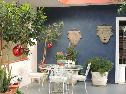 Bed & Breakfast Casa Larrea Inn