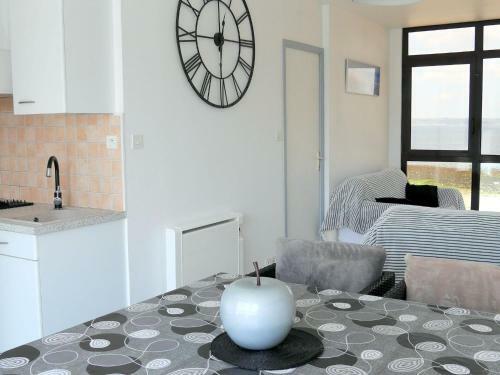 Apartamento Holiday Flat Camaret-sur-mer - Bre06111e-p