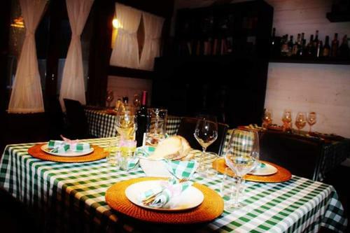 Hostal The Holiday House