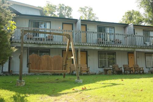Lodge Summerset Inn Resort