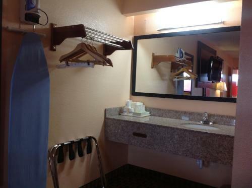 Motel Budget Inn Hazelwood