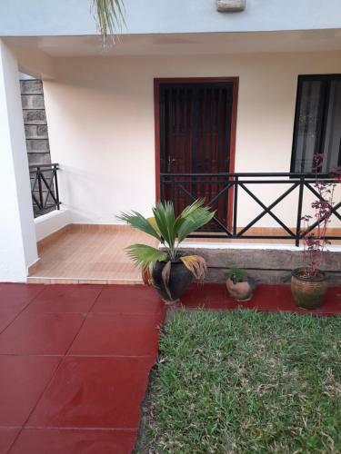 Suzzy Furnished Apartments