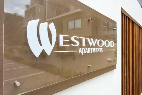 Luxury 2 Bedroom Apartment, Close To Beach