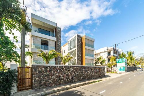 One Bay Residence Modern Contemporary Apartment Flat 4