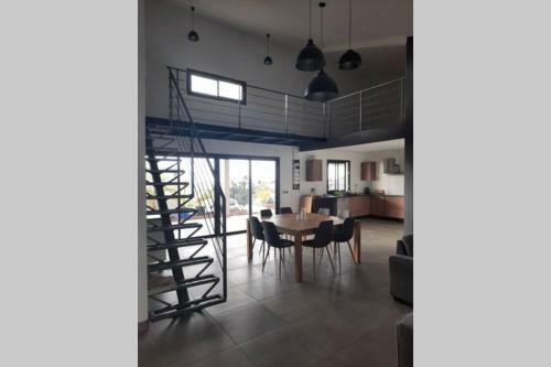Villa R�cente Contemporaine Malana 4 Ch 130m2