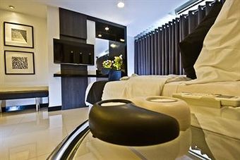 Y2 Residence Hotel