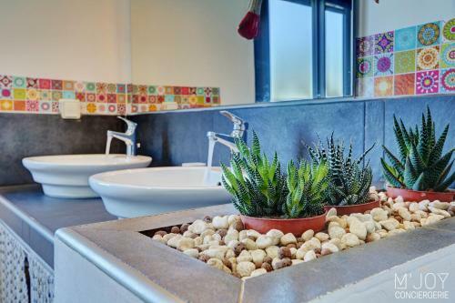 Villa Cardinal ? La Villa Aux Touches Color�es