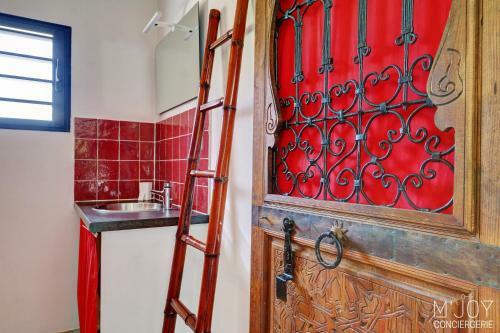 Villa Cardinal ? La Villa Aux Touches Color�es