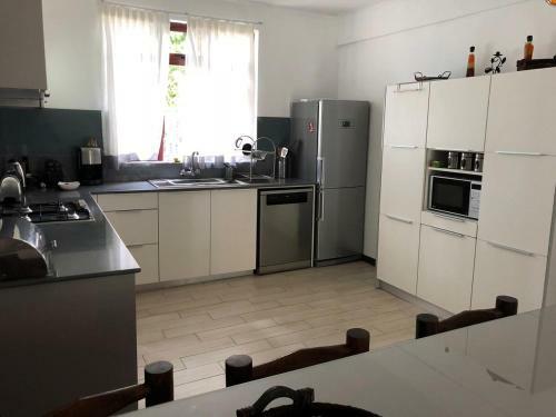 Villa Paille En Queue With Heated Pool Piscine Chauffee