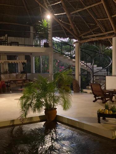 Nyumba Ya Maua (6-bedroom Villa With Pool)