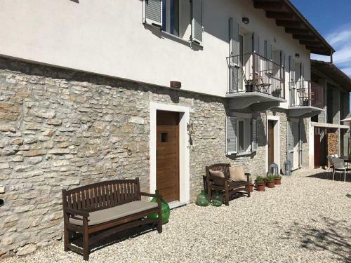 Villa Restructured House With View In The Hart Of Langhe