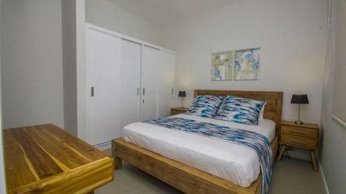 Ponton East Creek Apartment