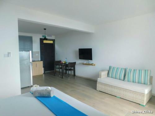 Hostal Fullmoon Apartment & Studio