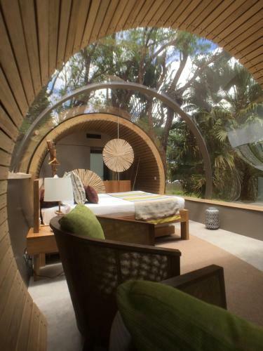 Bubble Lodge Ile Aux Cerfs Island