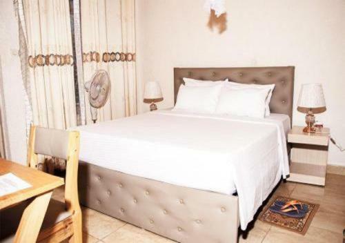 Apartamento Primefastbooking Martinaviatorhotel