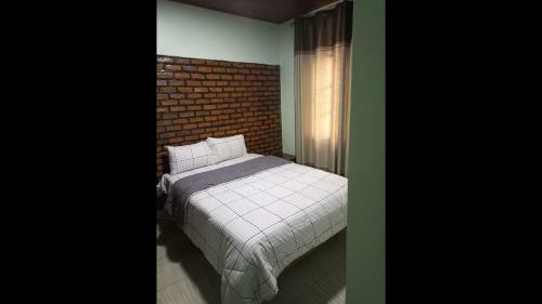 Hostal Room In Apartment - Puma Garden And Suites